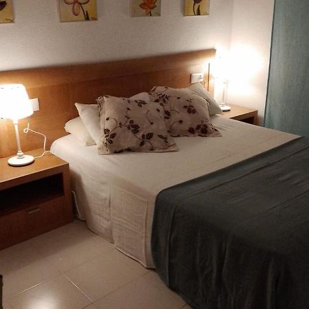 Apartamneto Vicente Blasco Ibanez Lägenhet Torrevieja Exteriör bild